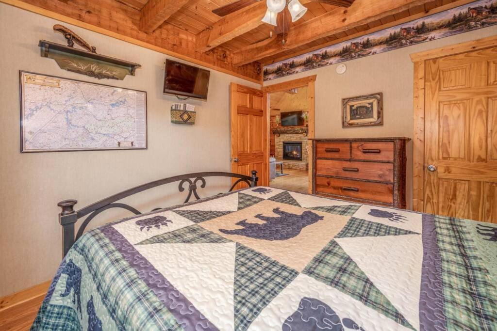 Over The Mountain - Smoky Mountain View Cabin 塞维尔维尔 外观 照片