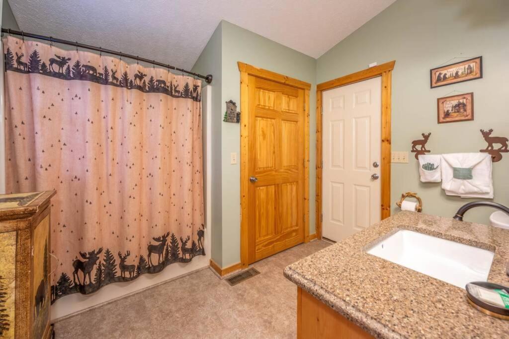Over The Mountain - Smoky Mountain View Cabin 塞维尔维尔 外观 照片